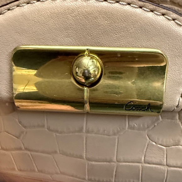 Coach Beige Croc-Embossed Shoulder Bag - Picture 3 of 11
